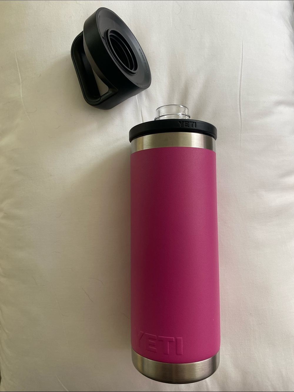 YETI Rambler with Chug Cap - Fuschia - Picture 3 of 6